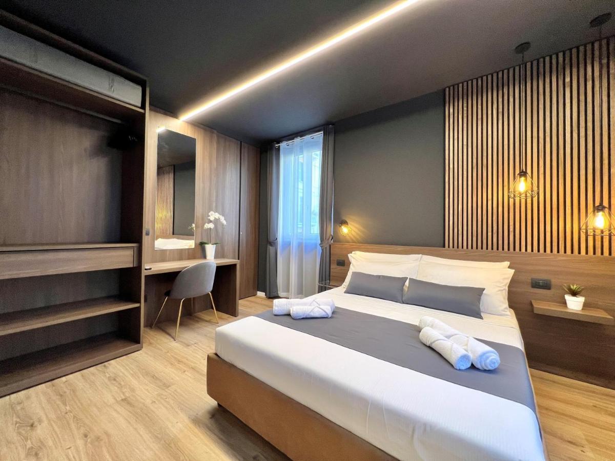 Prestige Duomo Apartment - Lake Como Exterior photo